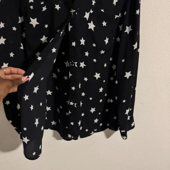 Express Portofino Shirt Womens XL Black White Star Print Roll Tab Button Down - Picture 2 of 3